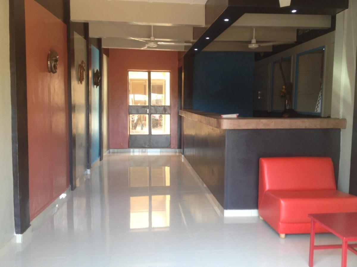 אואגדוגו Hotel Kavana מראה חיצוני תמונה
