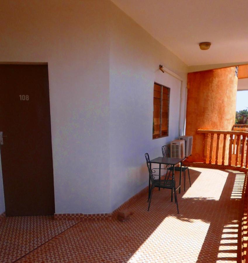 אואגדוגו Hotel Kavana מראה חיצוני תמונה
